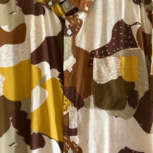 Abstract button up shirt drawstring shorts - Picture 4 of 7